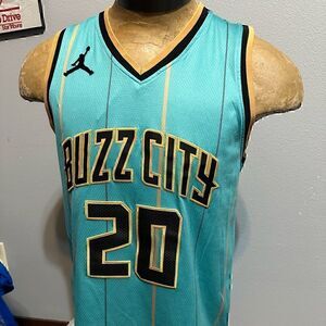 Nike Gordan Hayward Buzz City Mens Medium Jersey